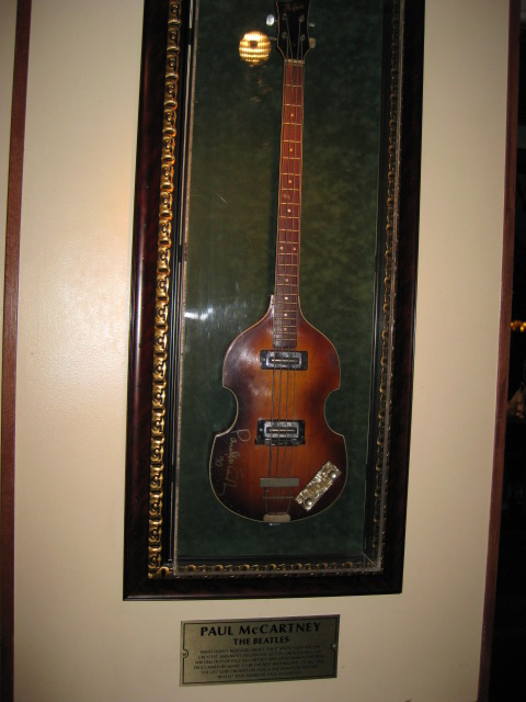 Paul McCartney Guitar Hard Rock Cafe.JPG