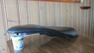 tn_PCX seat 005.JPG