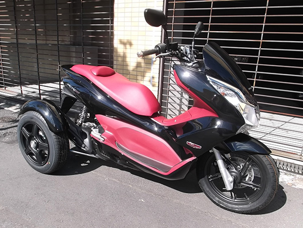 pcx150_1_01.jpg