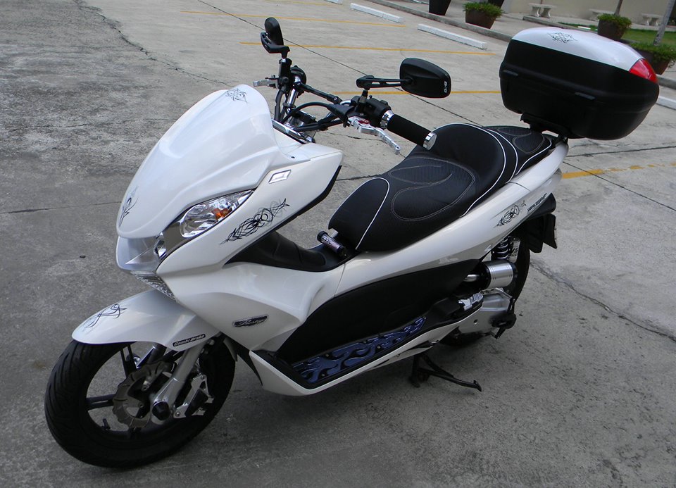 PCX Pic 04.jpg