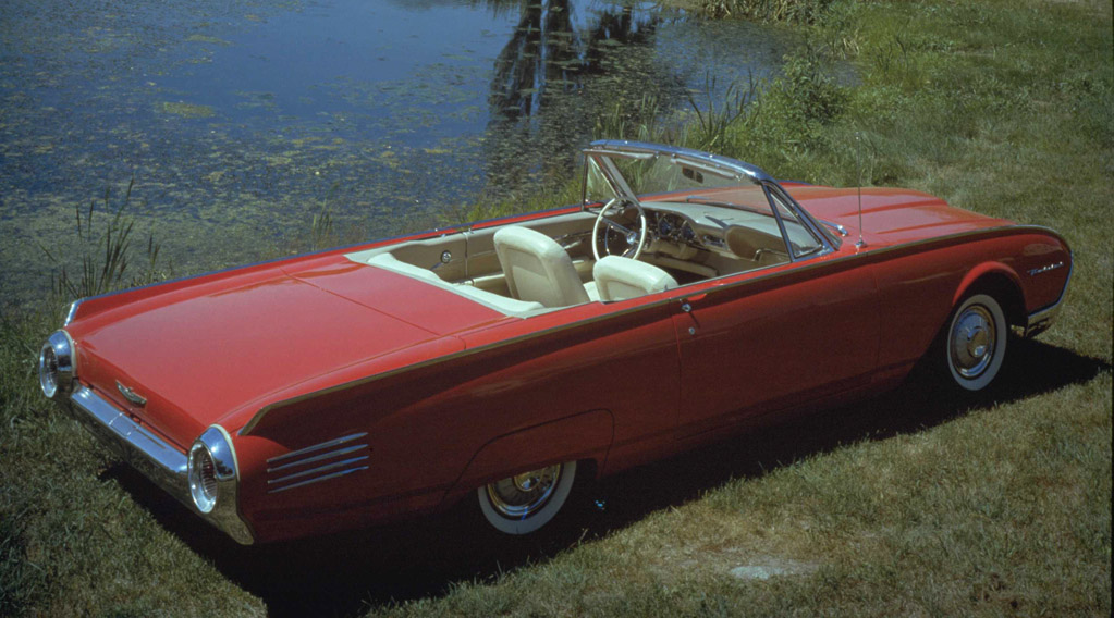 1961-Ford-Thunderbird-red-convertible[1].jpg