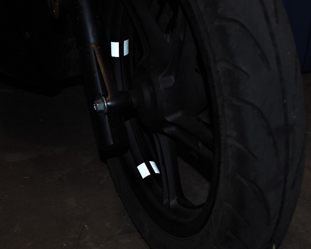 3/4 view of front wheel