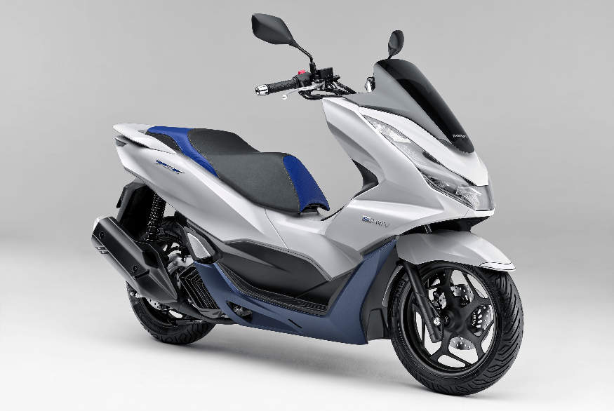 120920-2021-honda-pcx-e-hev-02_copy_875x586.png