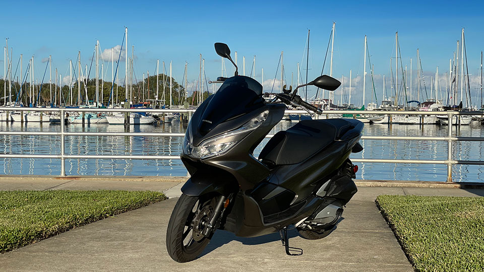 PCX-150_web.jpg