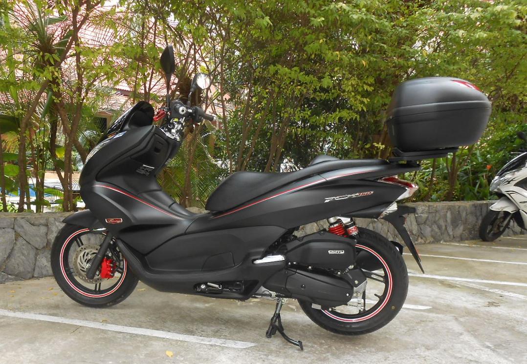 pcx black 055.jpg