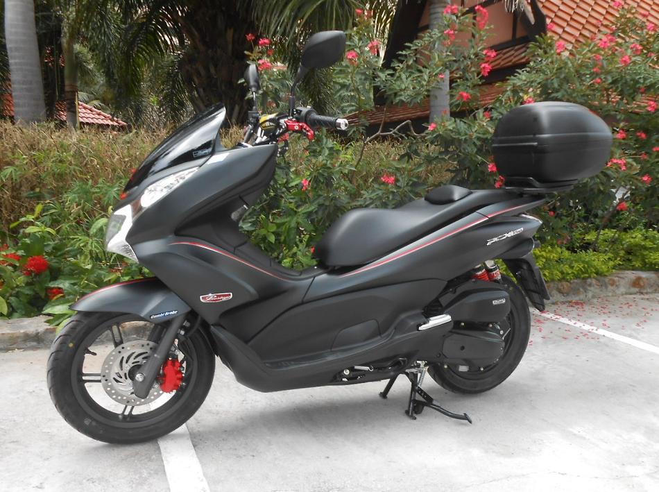pcx black 049.jpg