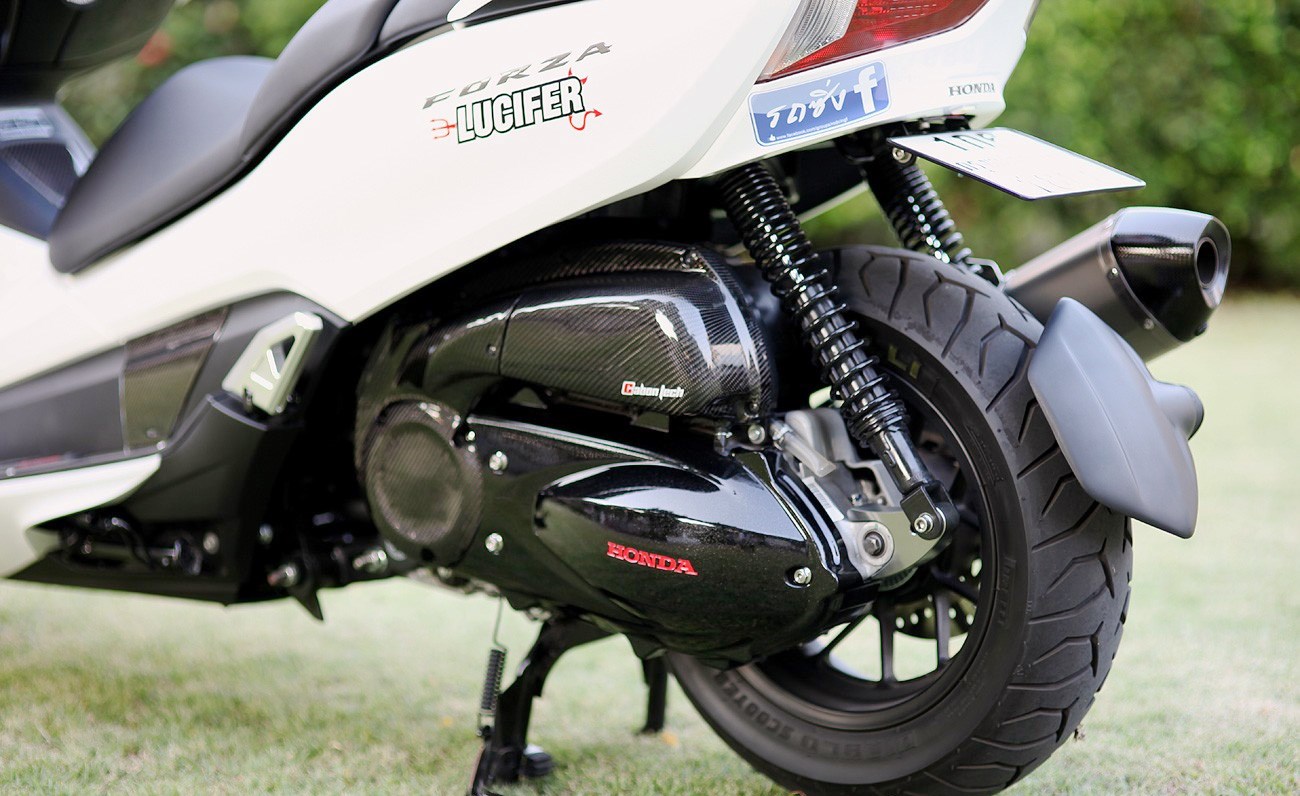 Honda Forza NSS300A (1).jpg