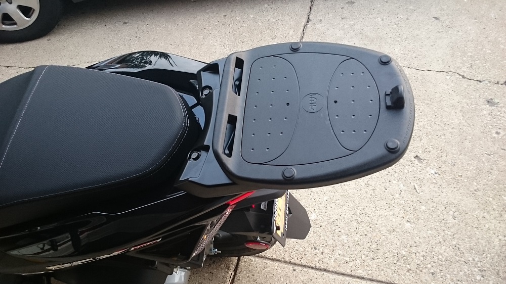 Givi Monolock Plate with cover installed