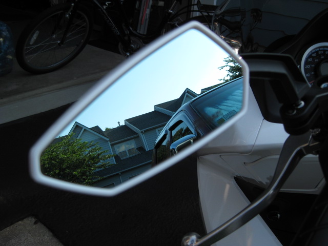 Magazi 1 Blue  Glass.JPG