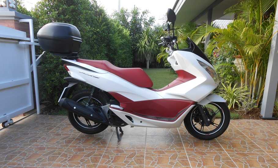 PCX white 003 - Copy.JPG