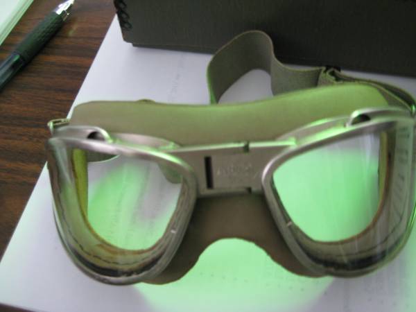 goggles.jpg